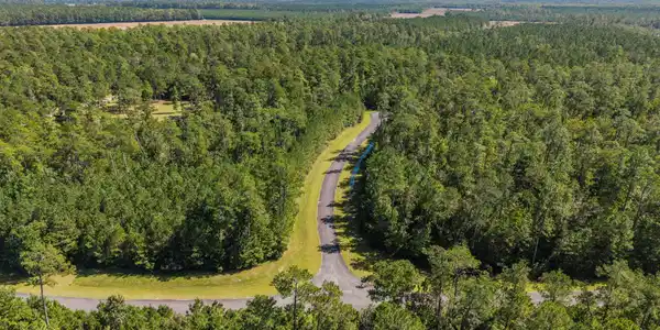 Image 3: 2-web-or-mls-DJI_20251002134750_0271_D