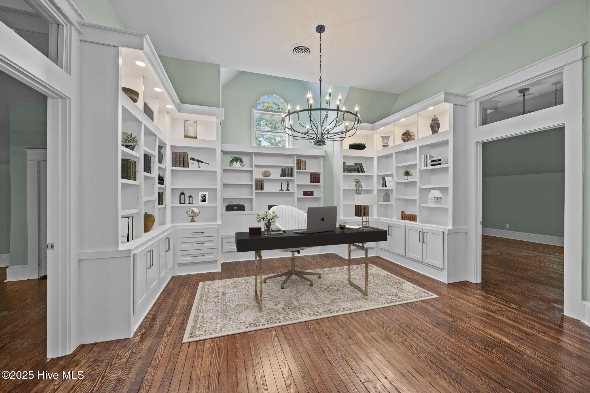 Image 4: 84-web-or-mls-36-print-BLS_0108_1