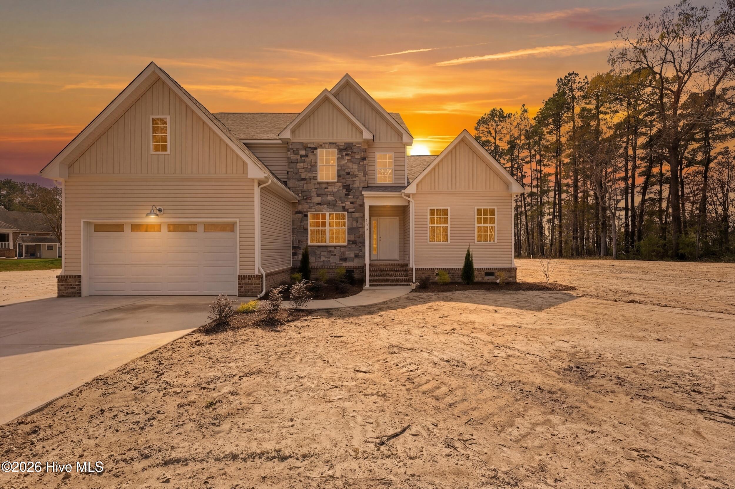 Image 2: 1_001__39a8273_twilight_904ff16e-1a3f-44