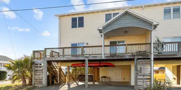 208 Beaufort Avenue Unit 1