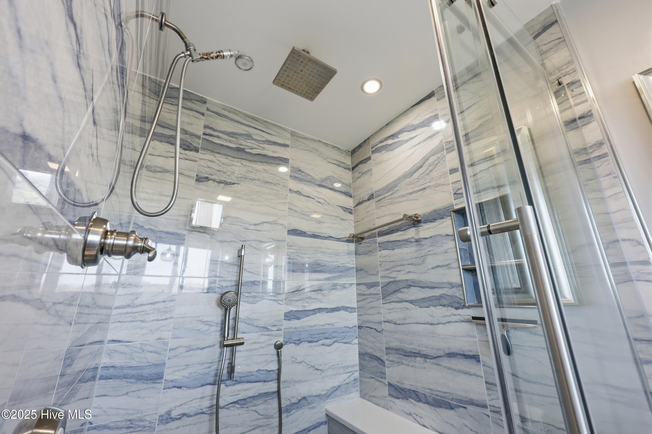 Image 2: 47__39a0687