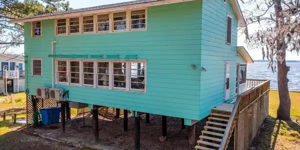 844 Swan Point Drive