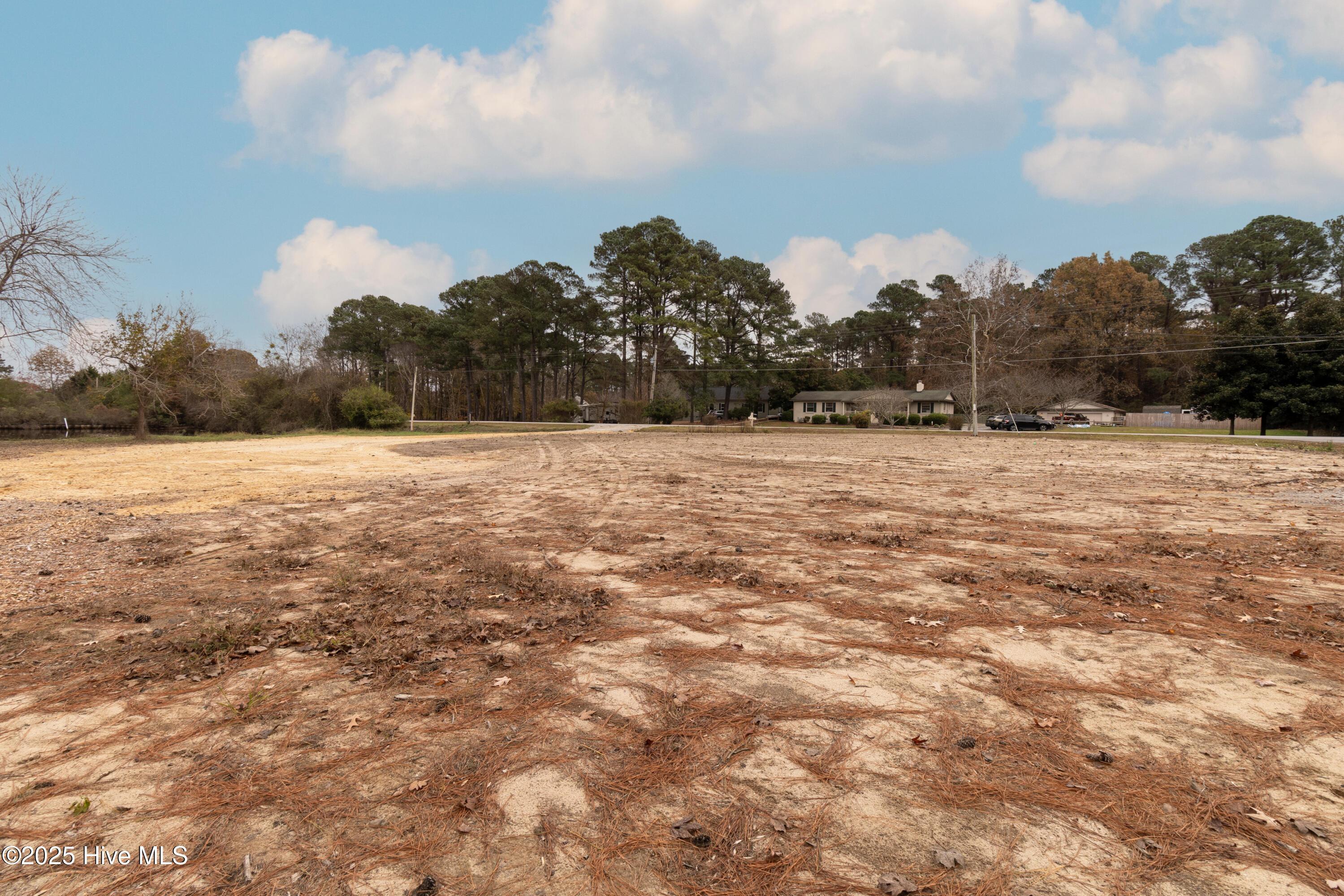 Image 4: MontpelierLots-03