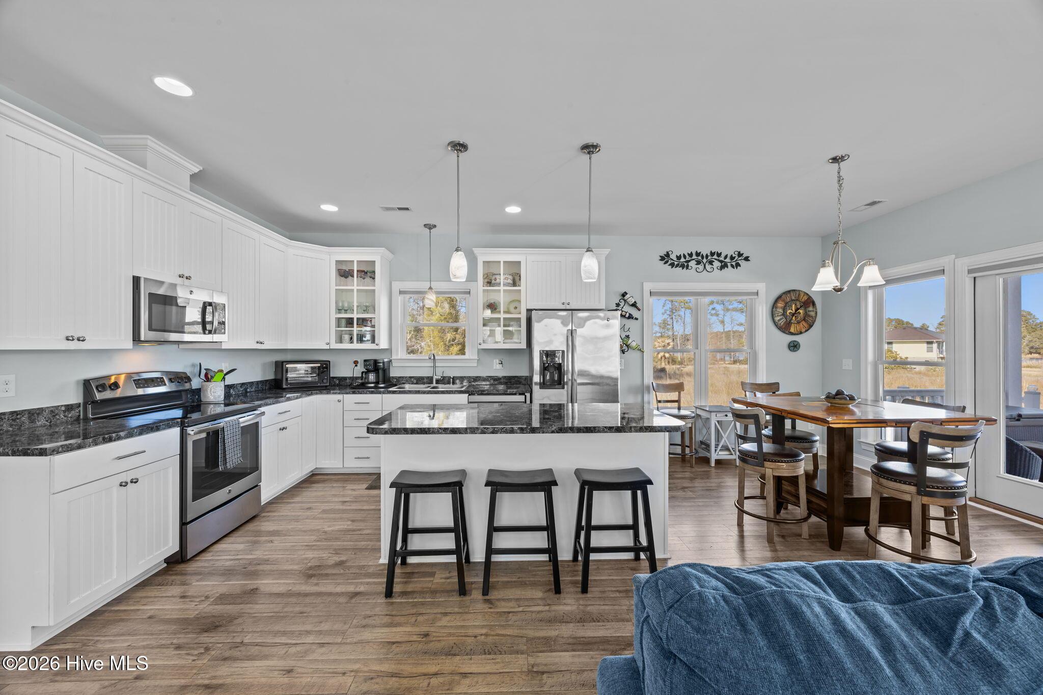 Image 4: 32-web-or-mls-0C0A1081