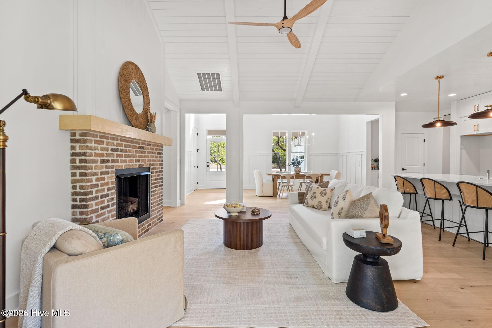 Image 3: 6-web-or-mls-CAMMediaLLC.com (12 of 37)