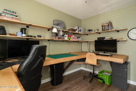 306 Clamdigger Court