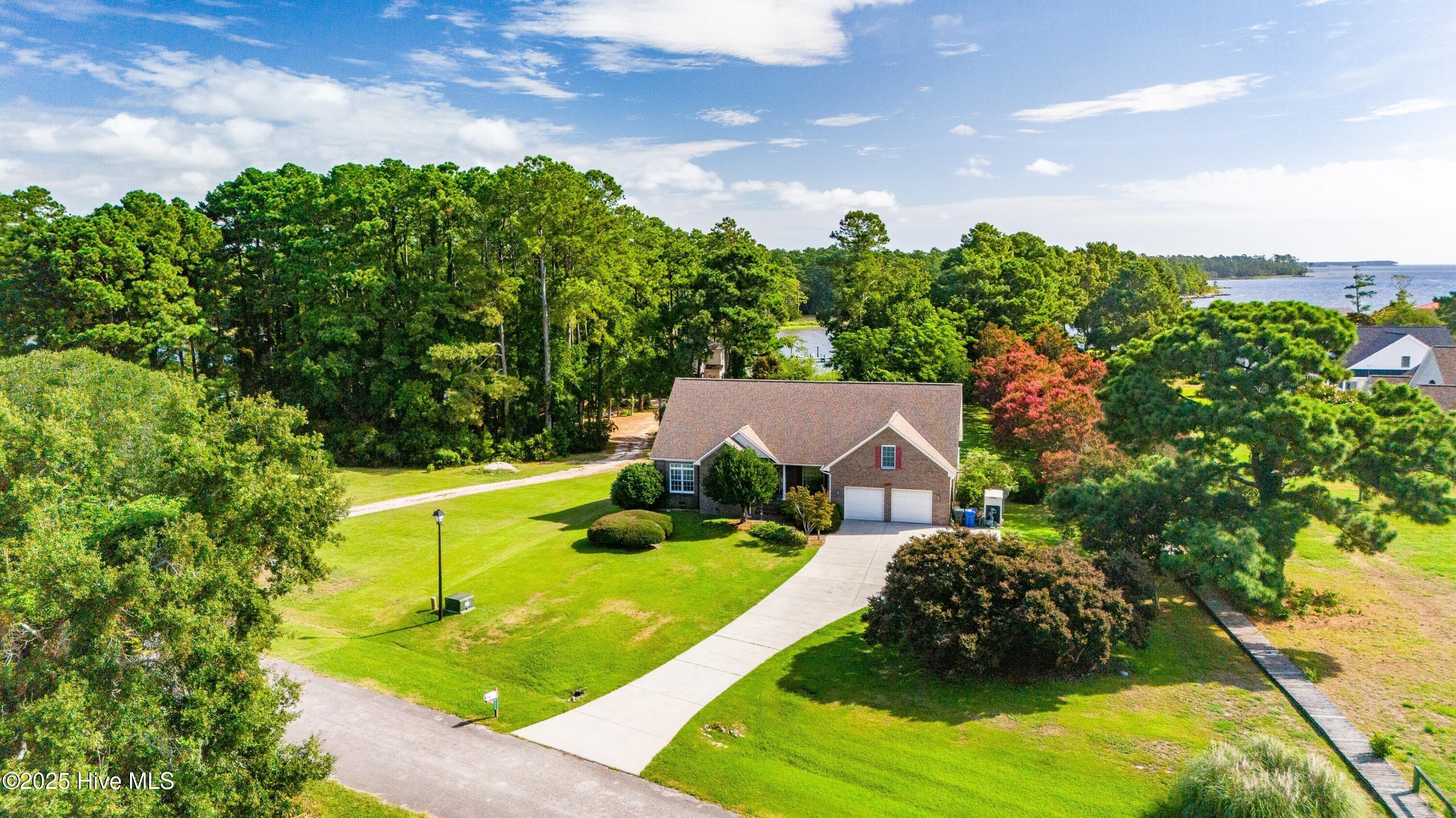 Image 2: 002_Front Exterior