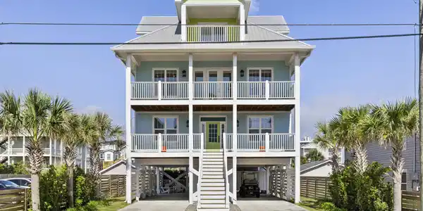 711 Carolina Beach Avenue N