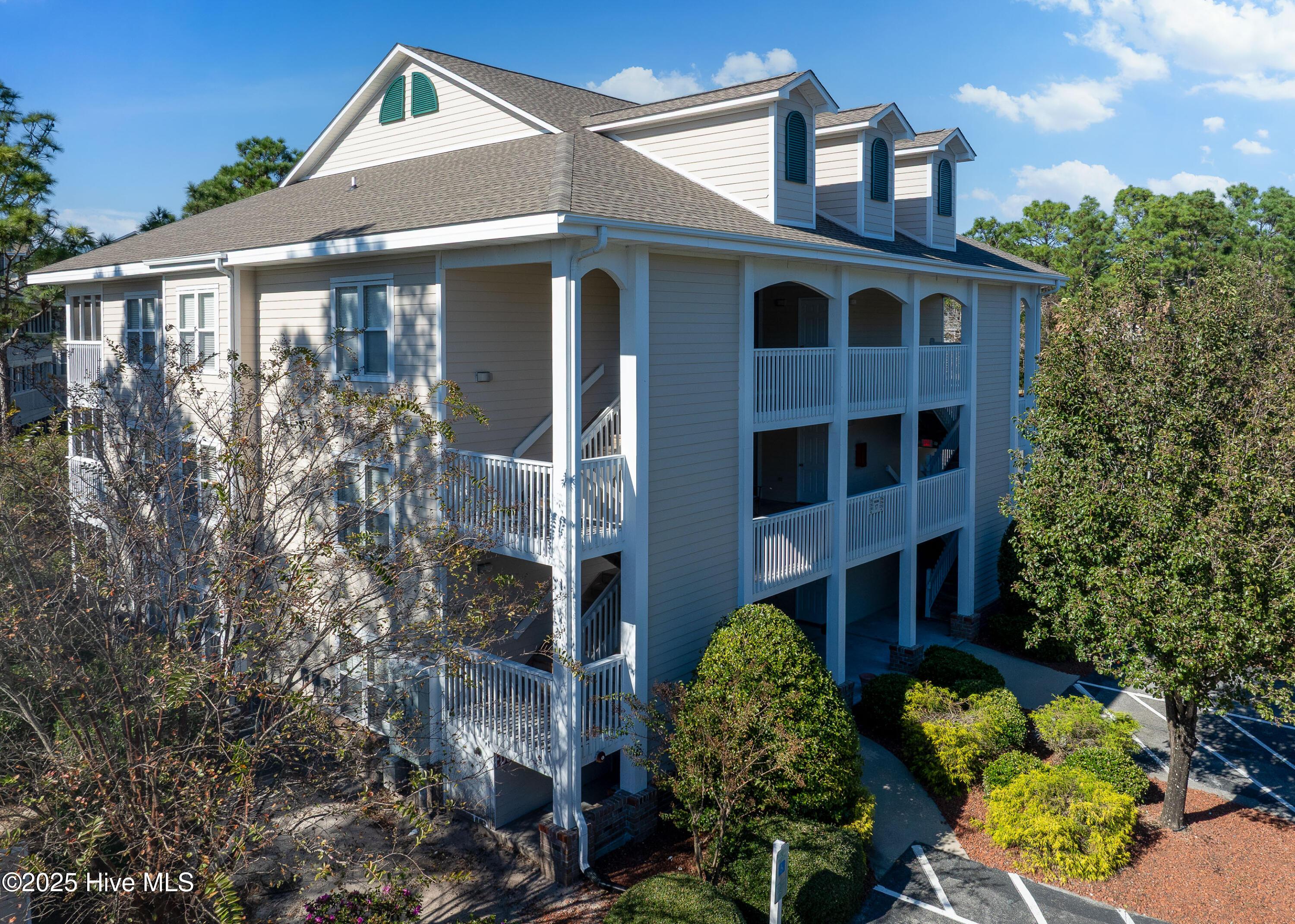 Image 2: 3350 Club Villas #1706 MLS-1