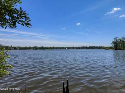 10 Peninsula Shores Way
