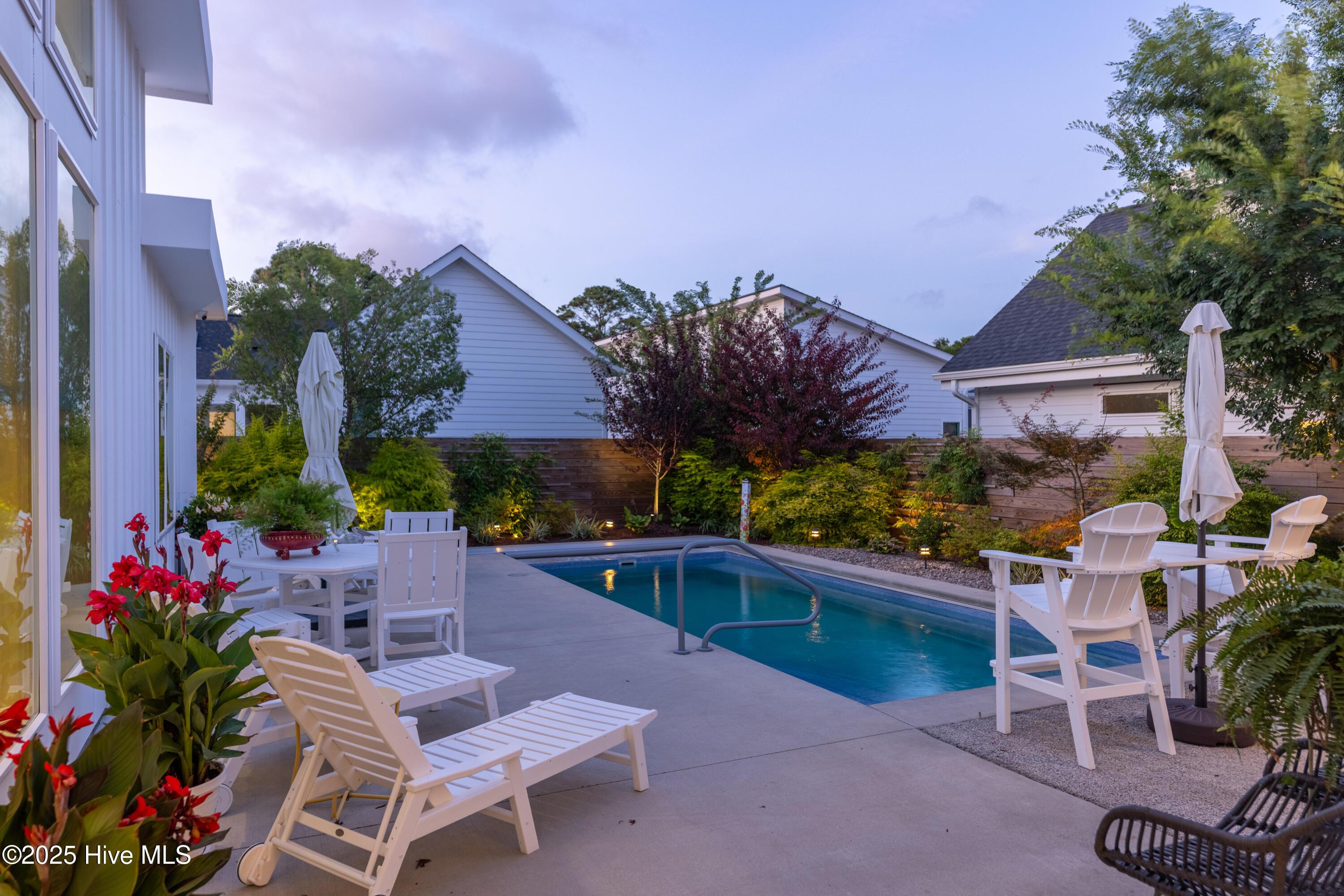 Image 3: 003_608_raleigh_avenue2_687