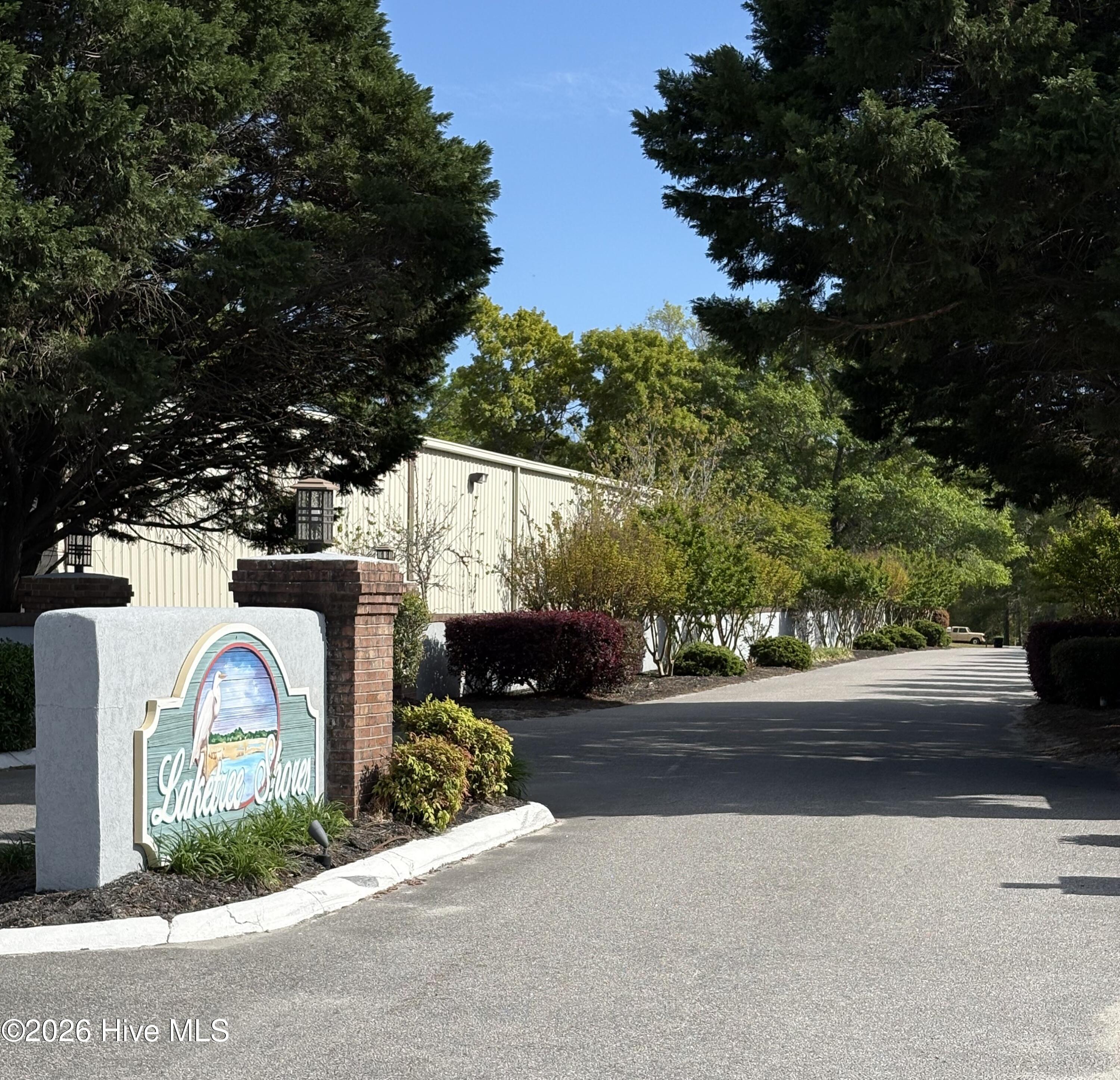 Image 3: Entrace 2