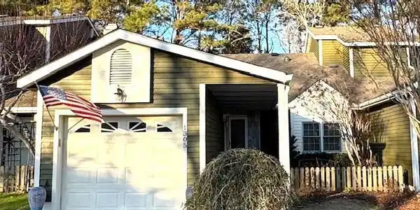 1305 Cedarwood Village