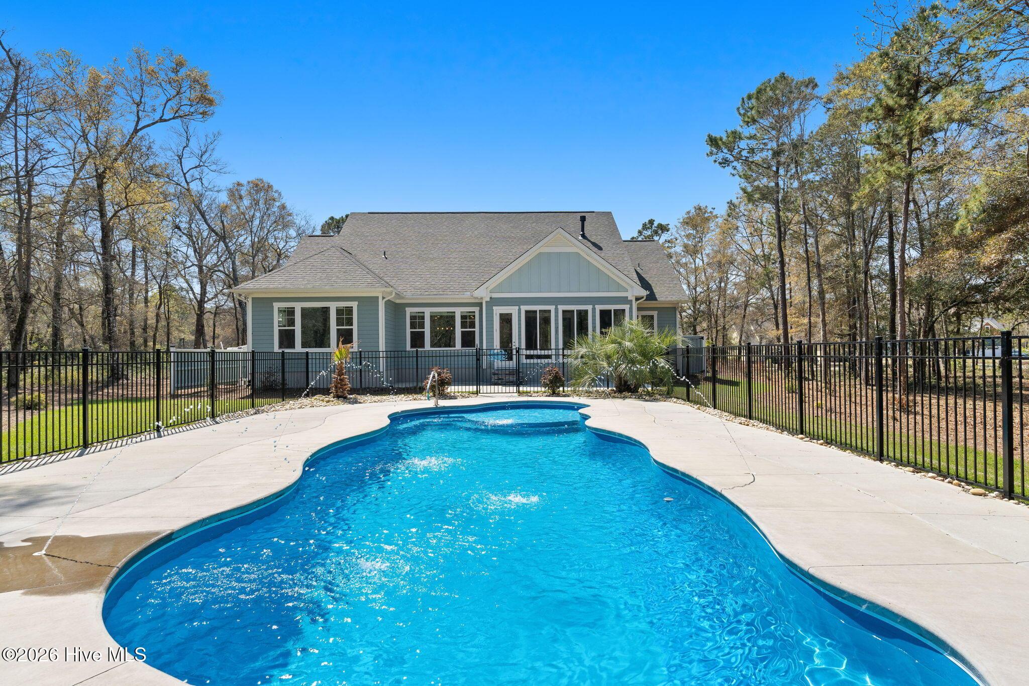 Image 2: 57-web-or-mls-cammediallc.com (26 of 66)