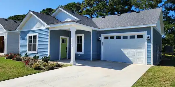 104 Bridge View Drive S