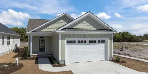 Image 2: 2-web-or-mls-111 Golden Finch Dr 002