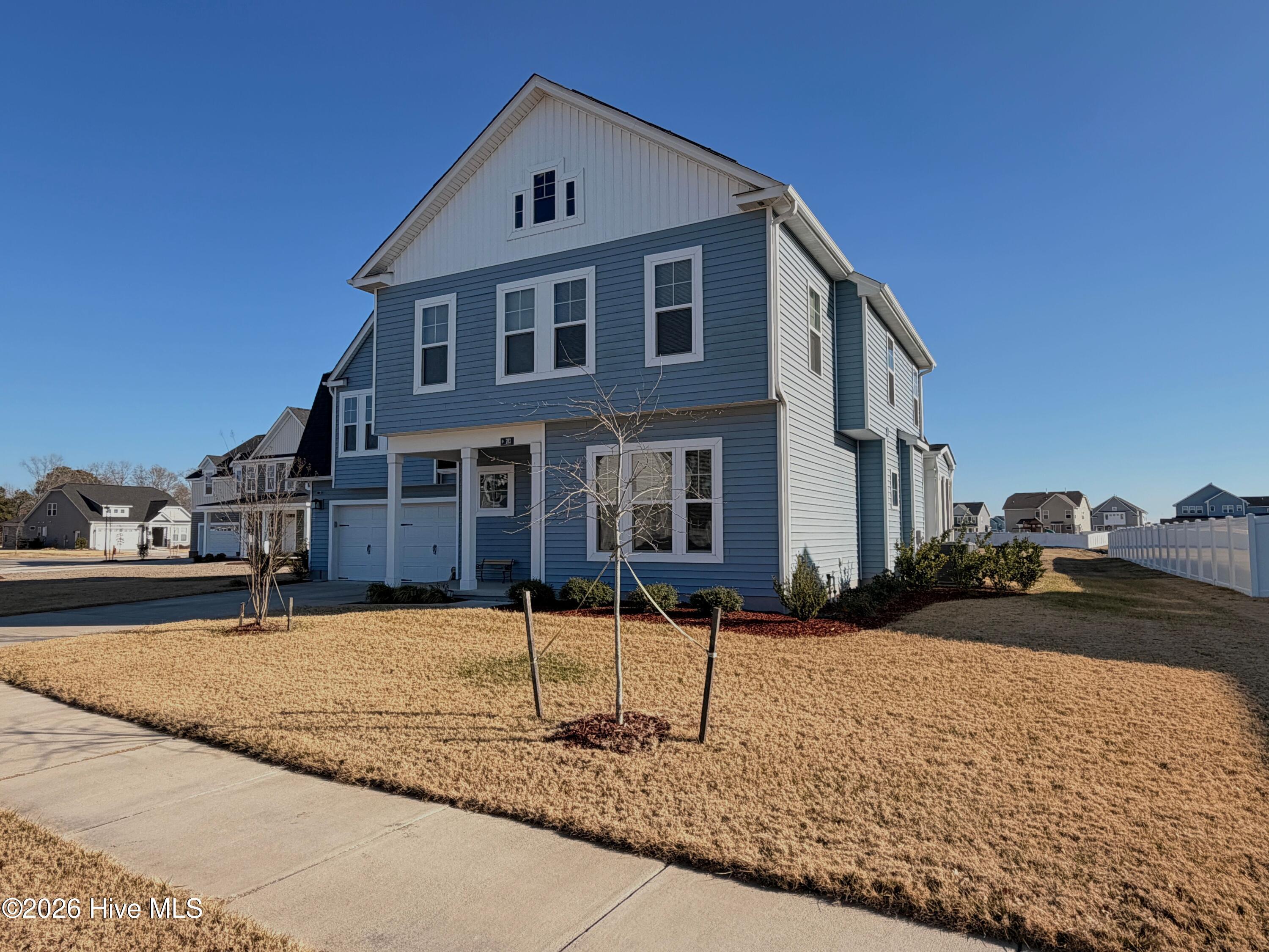 Image 2: Right side view