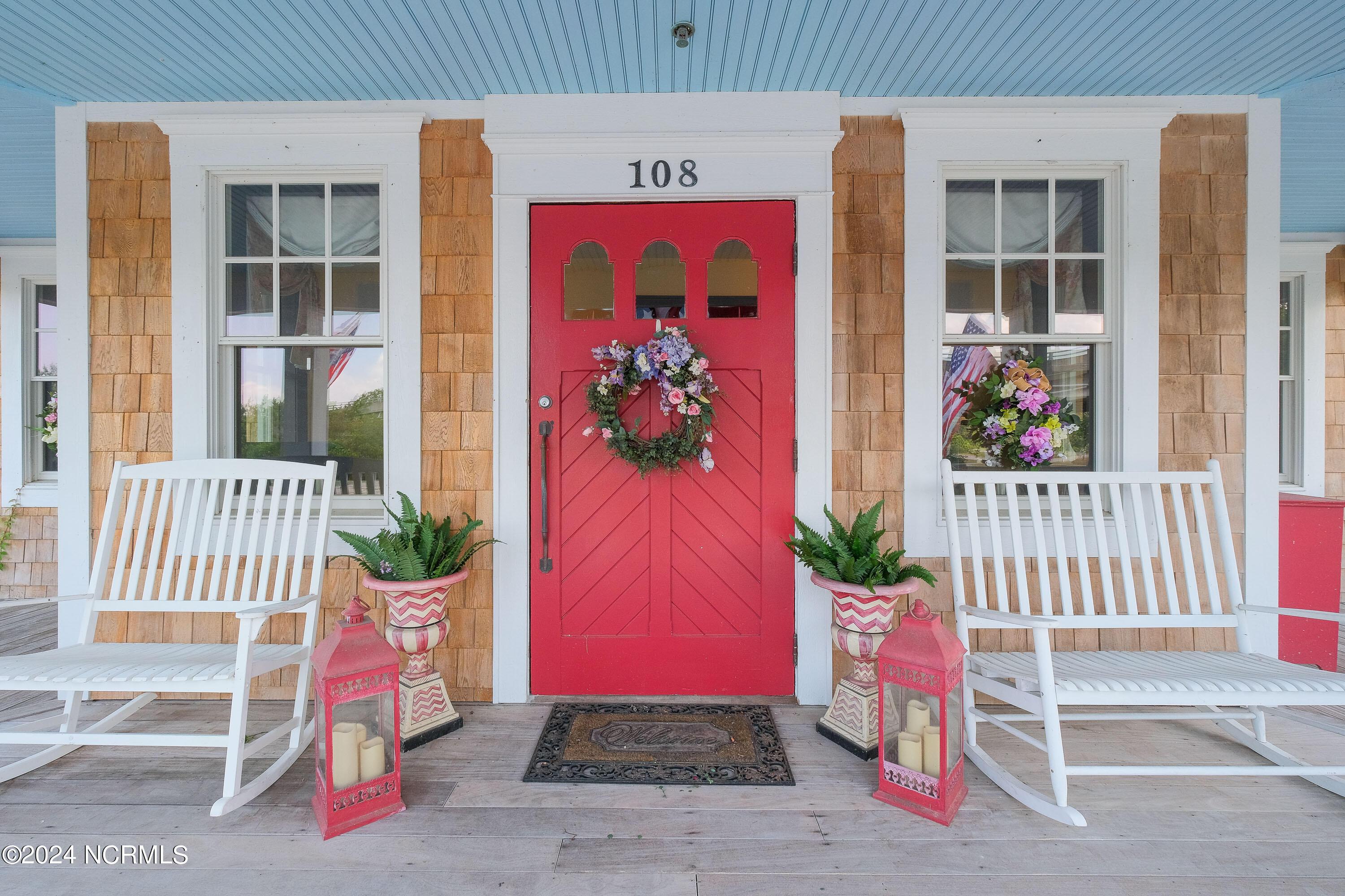 Image 3: 2 - Front door entrance