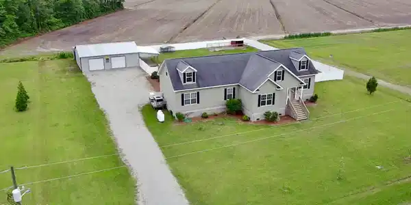 146 N Ravenwood Lane