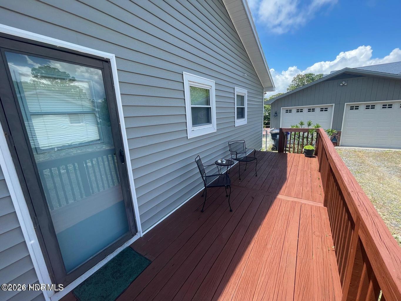 Image 4: 141 NE 33rd St 5