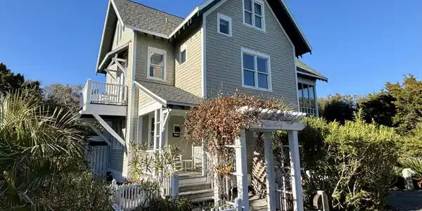 904 Bramble Reach