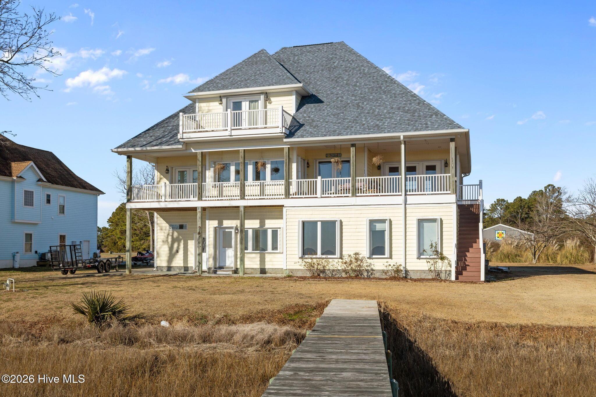 Image 3: Back of Home