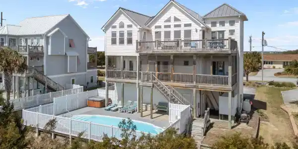 Image 3: 2009 Emerald Drive