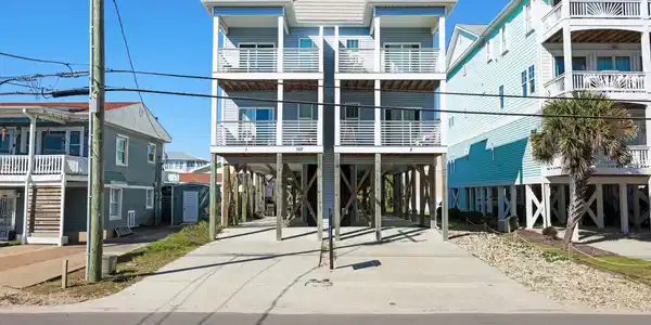 1517 Carolina Beach Avenue N