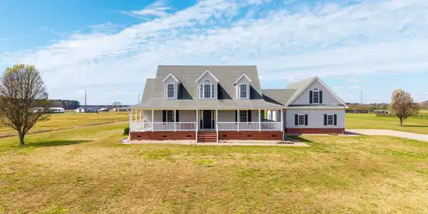 1211 Haughton Road