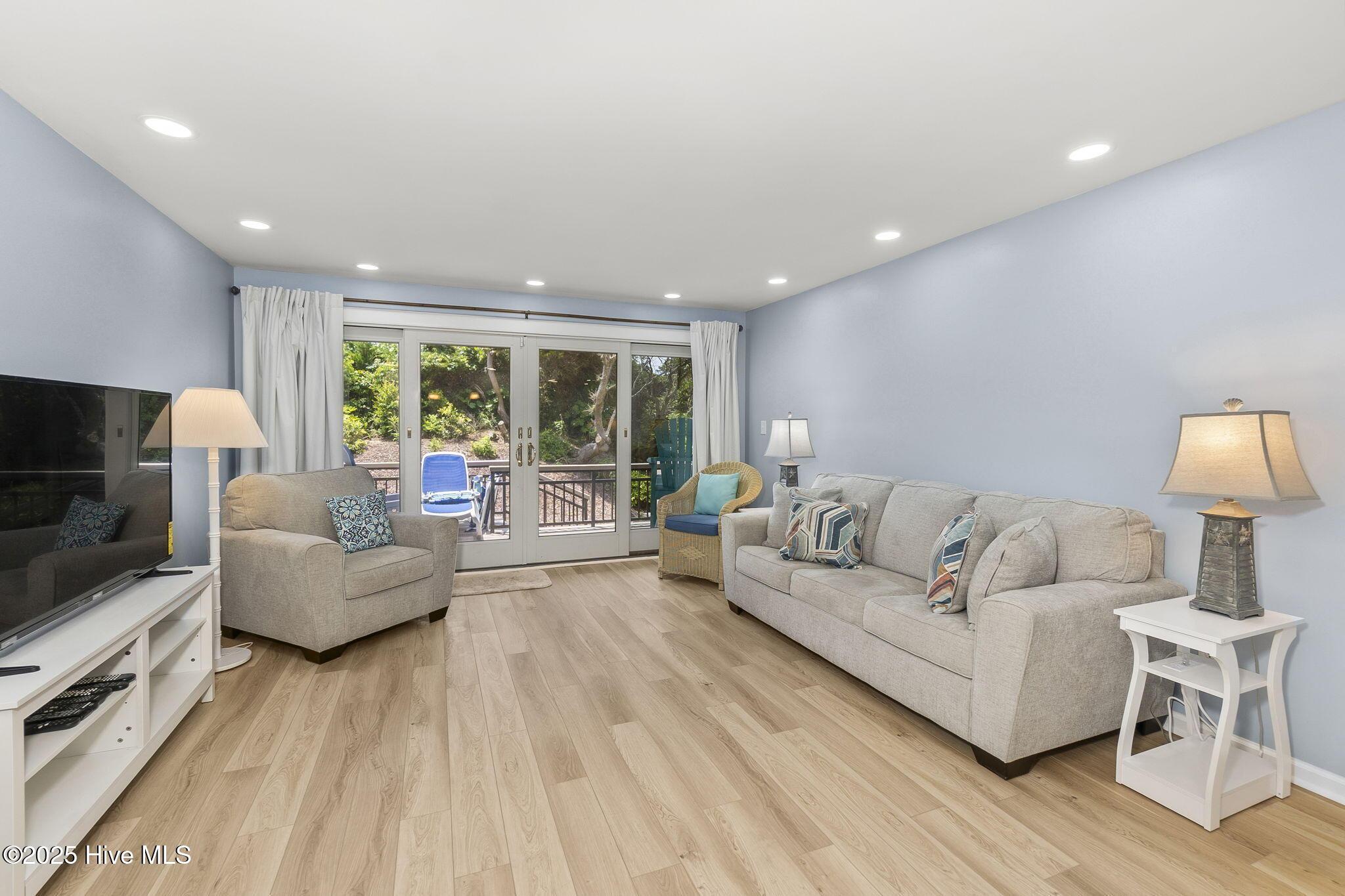 Image 2: Open living room