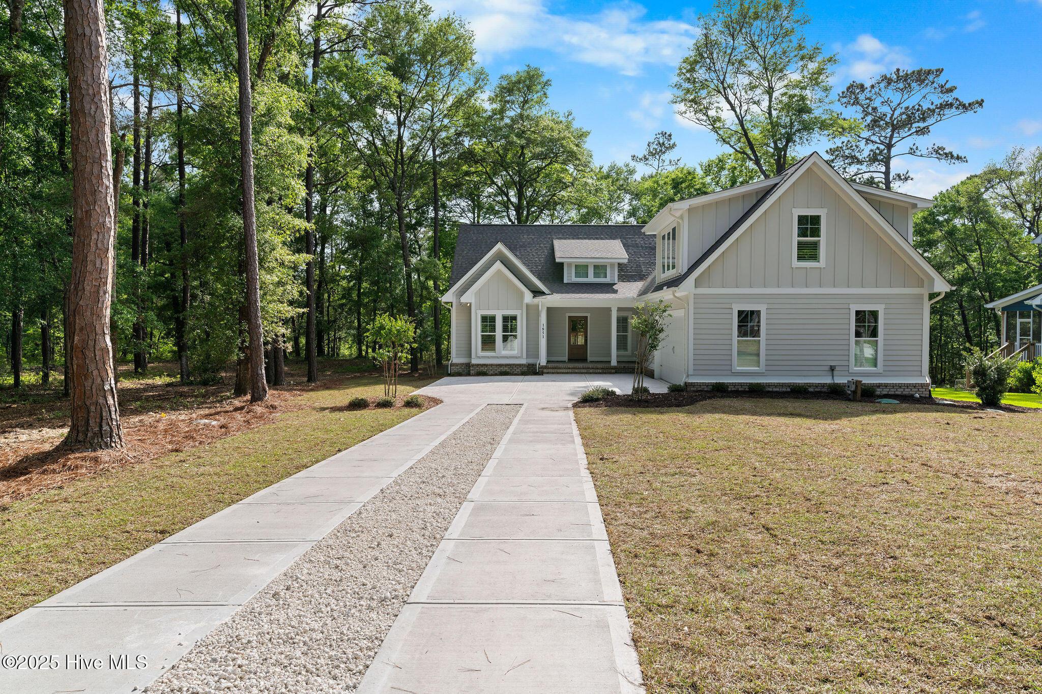 Image 2: 1851HarbourEdgeLn-9