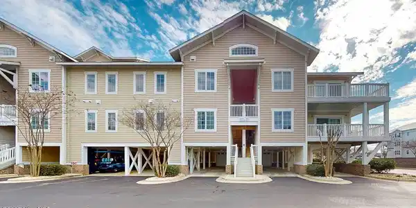 670 Saint Joseph Street Unit 204