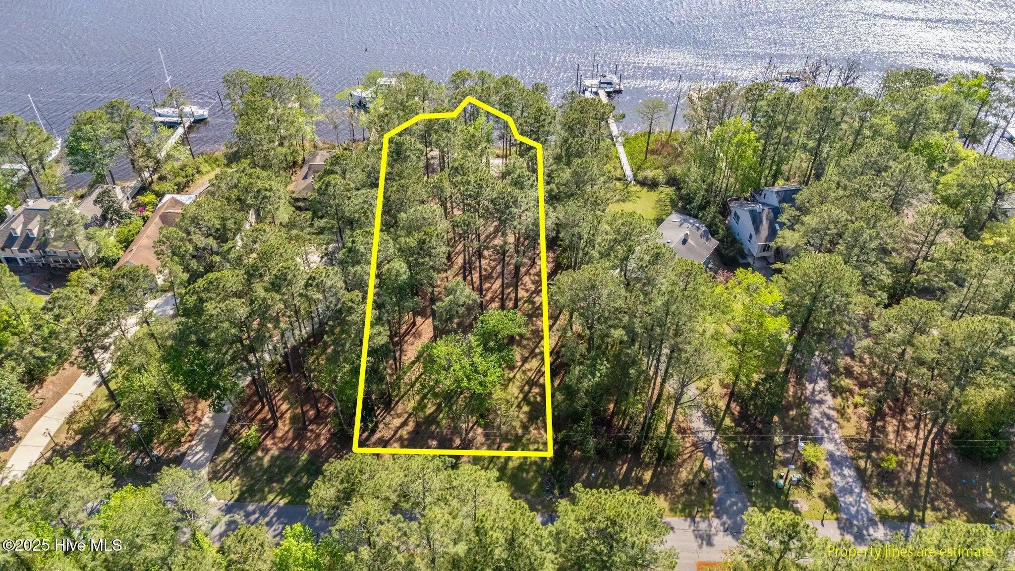 Image 1: 5514 Gondolier Dr.