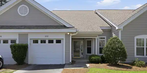102 Oleander Court