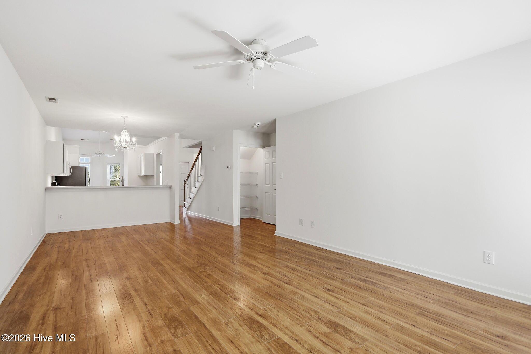 Image 3: Living & Dining