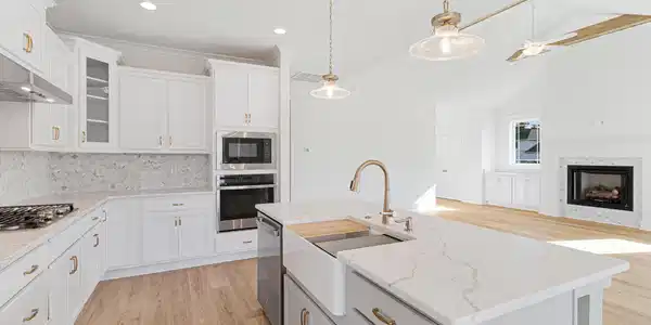 Image 2: Open Concept Kitchen/Living/Dining