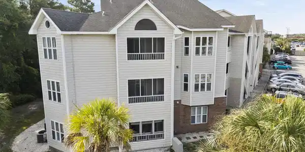609 Spencer Farlow Drive Unit 20