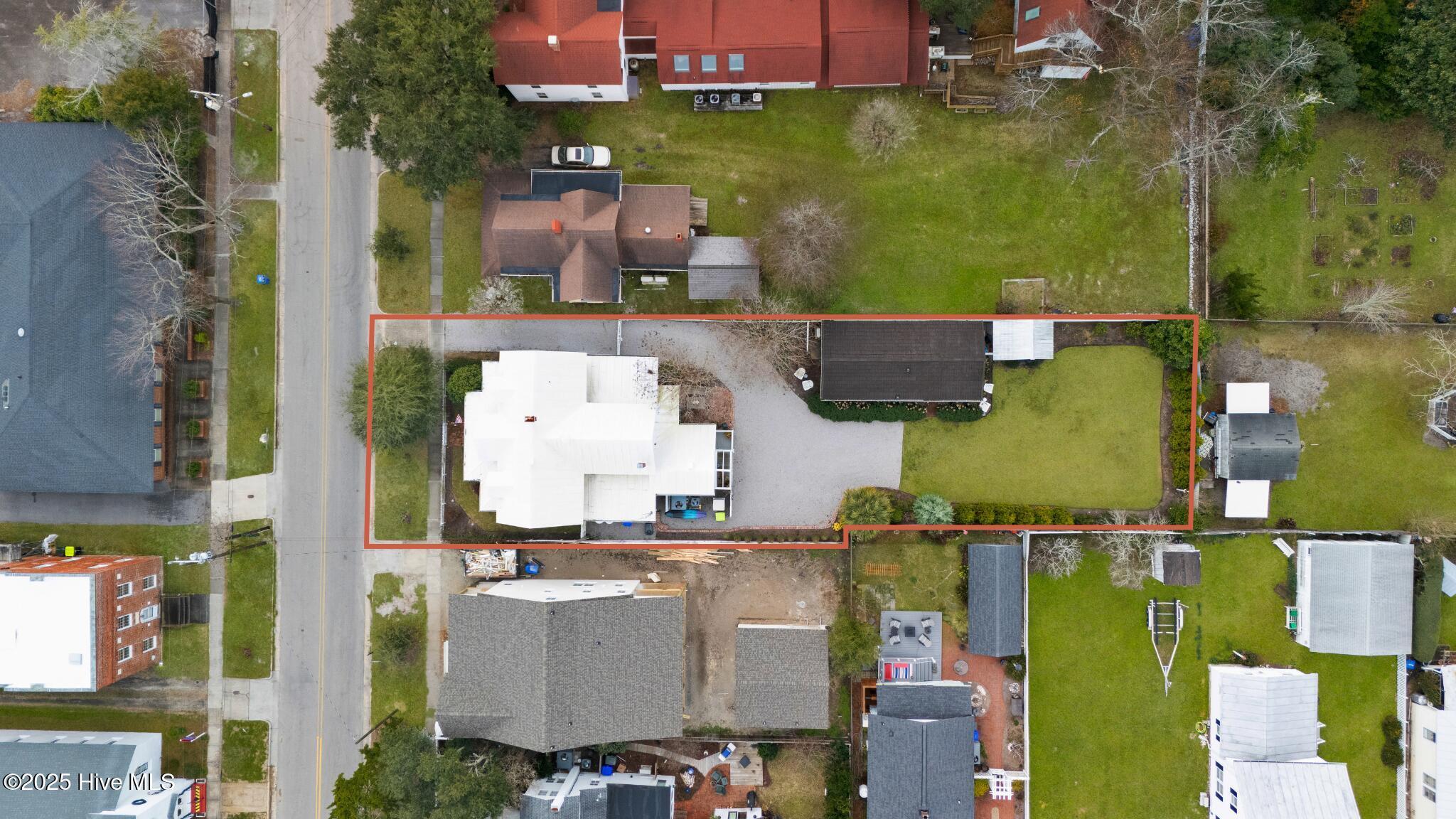 Image 3: 211 Turner Street