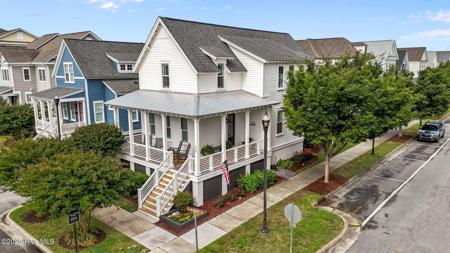 200 S Academy Street