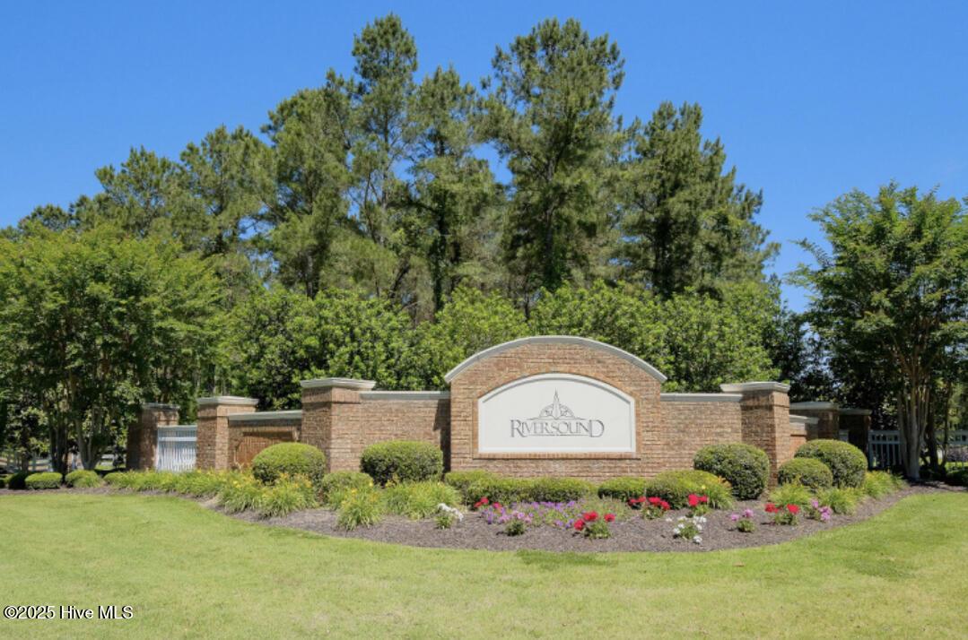 Image 2: Front Gate 5