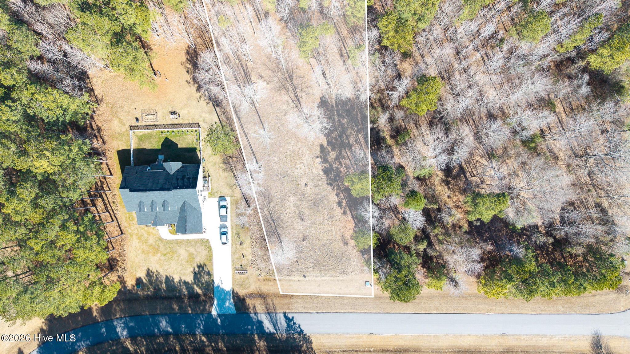 Image 4: 175 Colleton Circle-03-1