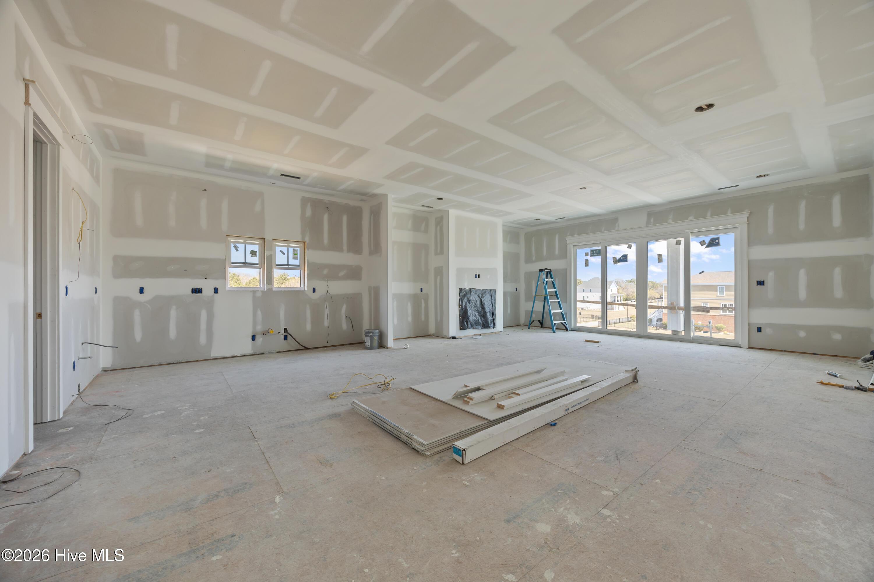 Image 3: Kitchen/Living Room