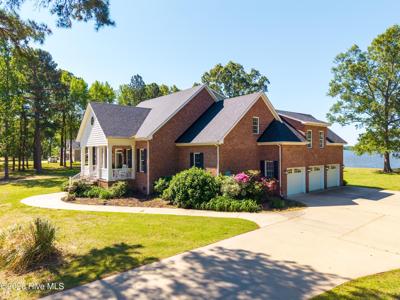 229 Grassy Point Drive