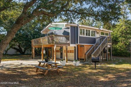 108 Sound Sea Avenue