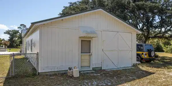 Image 4: 124 Stewart Rd