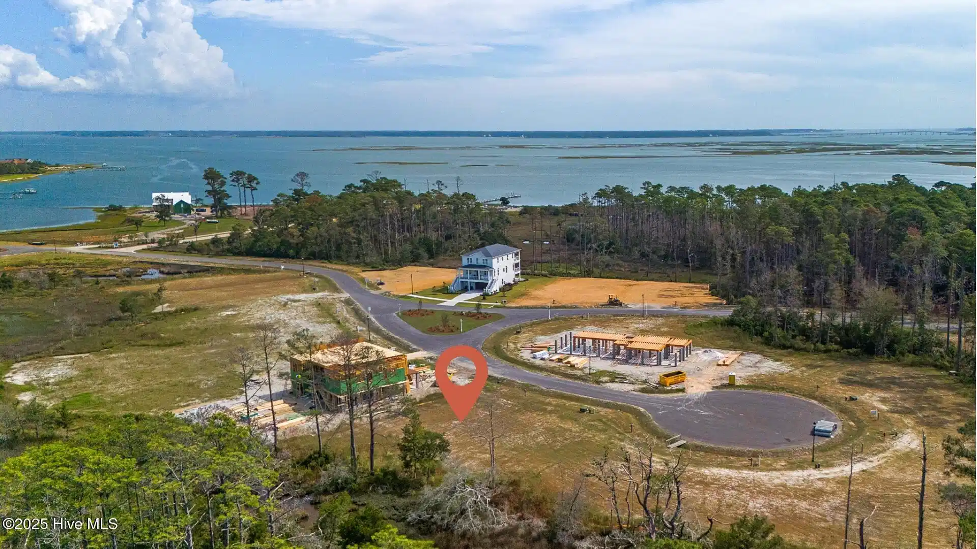 Image 1: 504 Swan Court