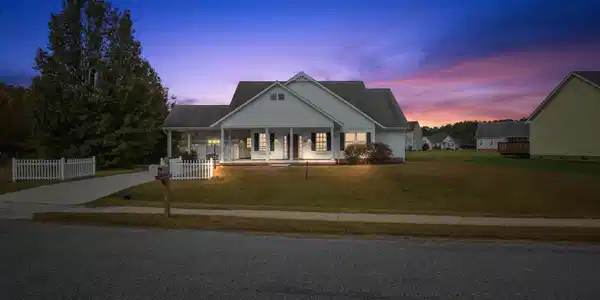 128 Creekside Drive