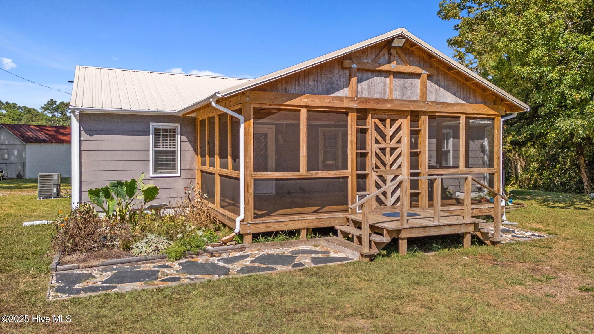 Image 1: 7-web-or-mls-DJI_20250919144720_0382_D