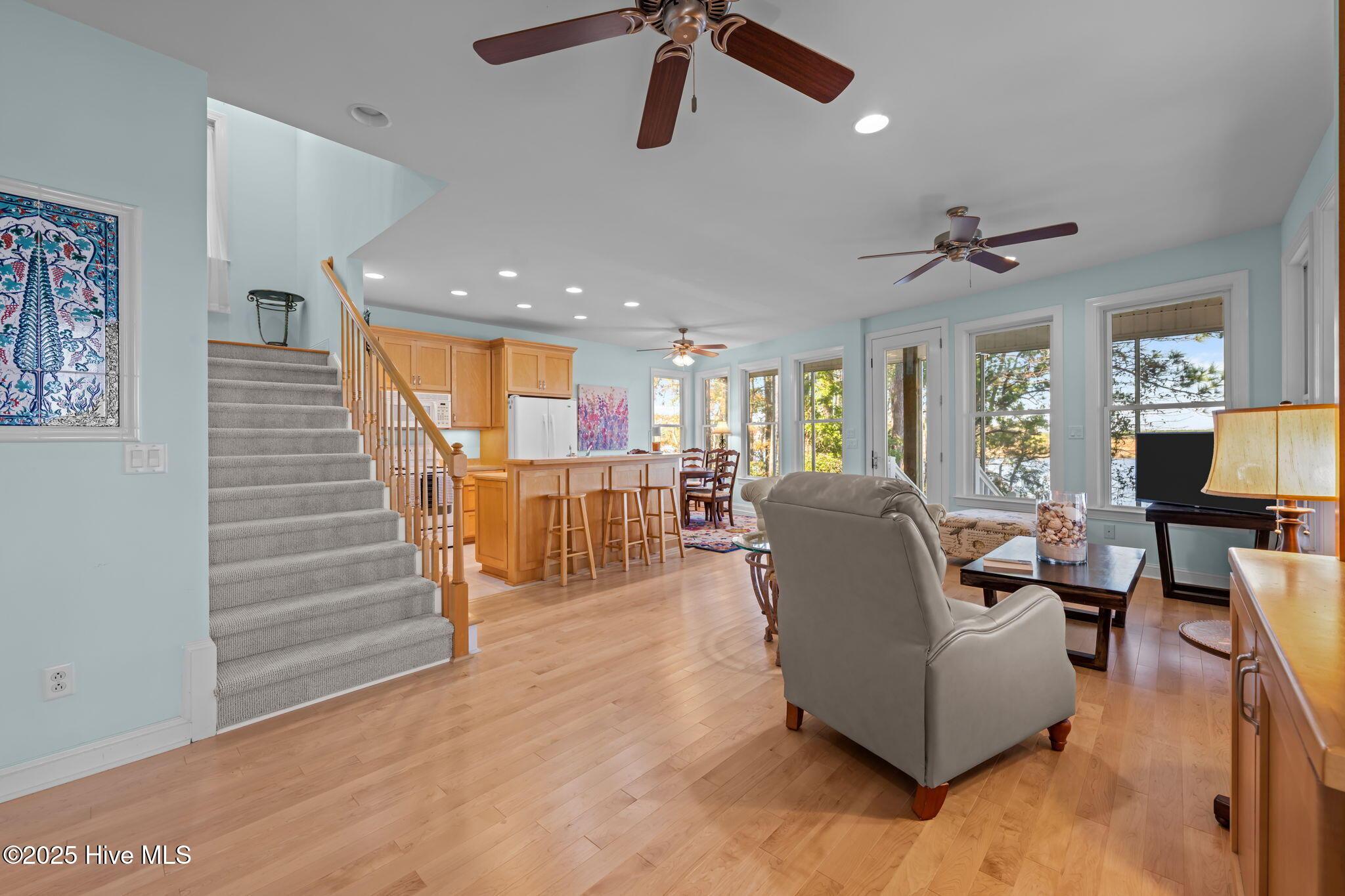 Image 2: 23-web-or-mls-DSC_5880