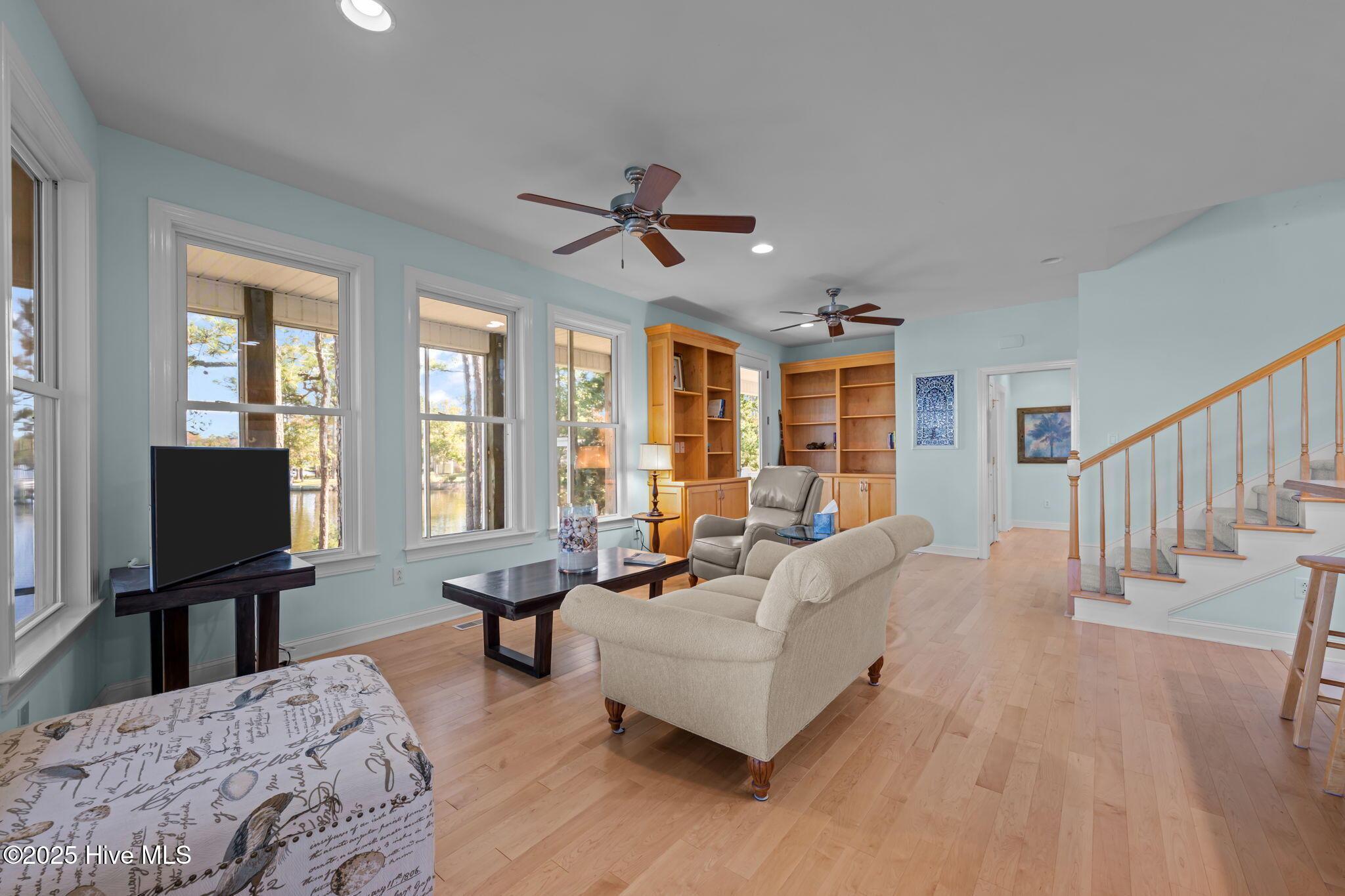 Image 3: 24-web-or-mls-DSC_5886